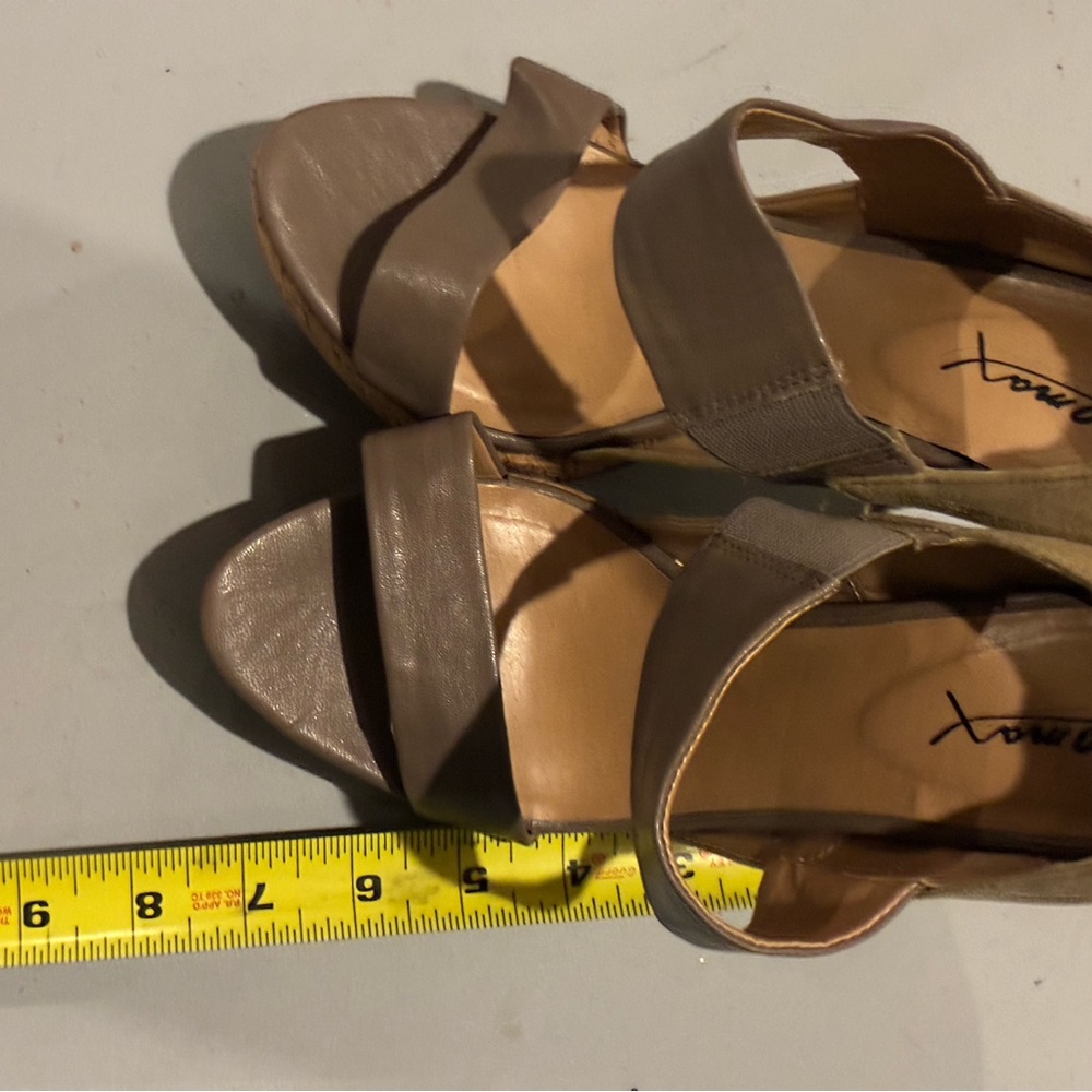Max Edition Taupe Sandals